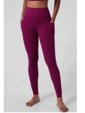Athleta Salutation Stash Pocket II Legging Fuchsia - Small